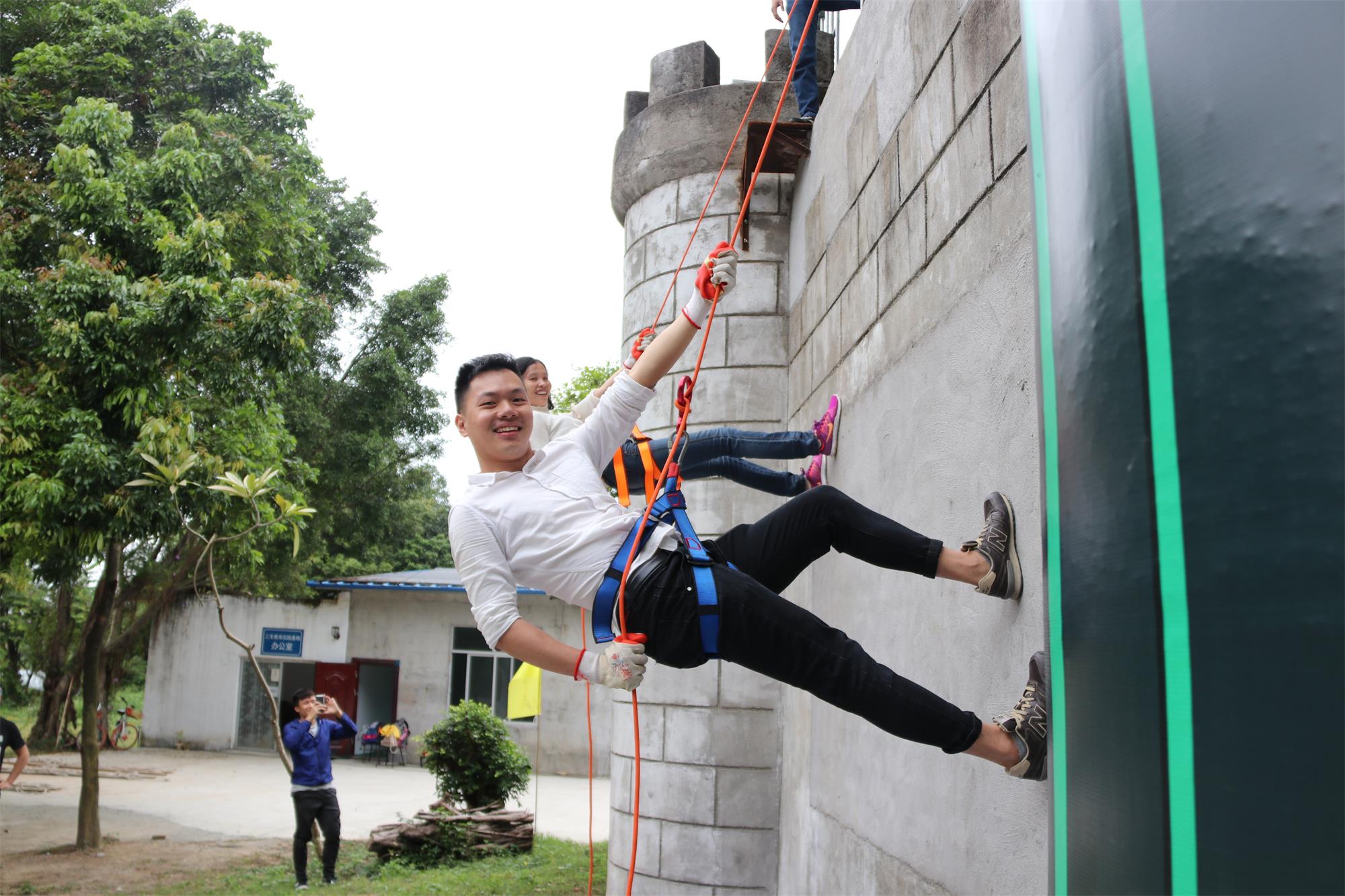 1571040979330046.jpg IMG_0674.JPG