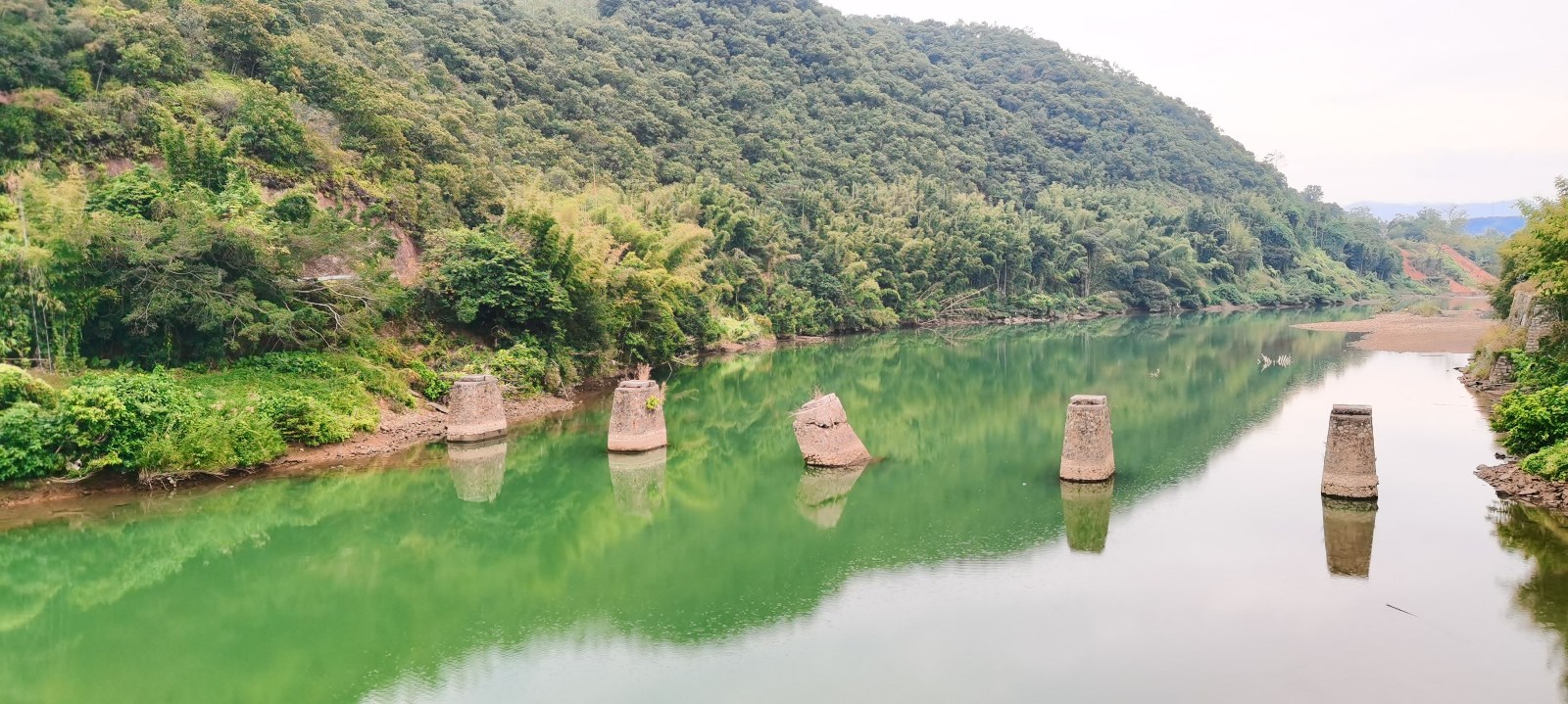 1610977554320257.jpg 香溪河(1).jpg