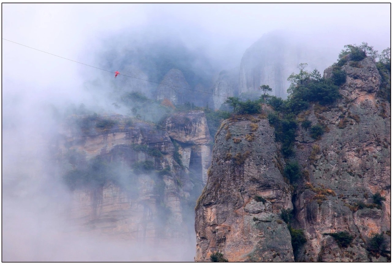 1779441426892227.jpg 灵岩飞渡.jpg